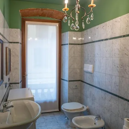 Napule...e Apartamento