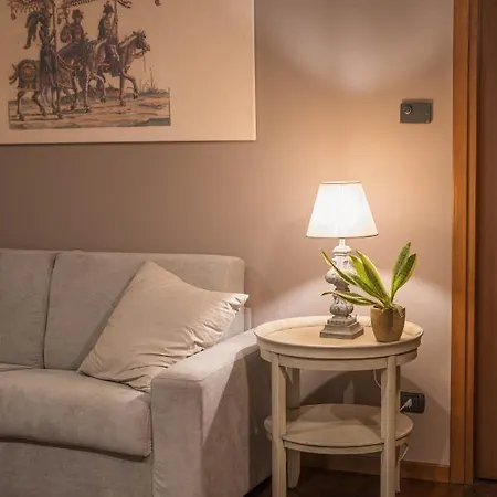 Napule...e Πεσκιέρα ντελ Γκάρντα